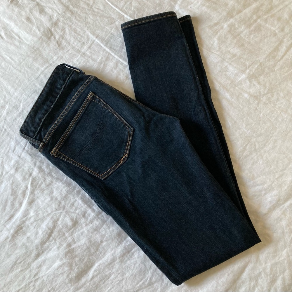 Dark skinny jeans